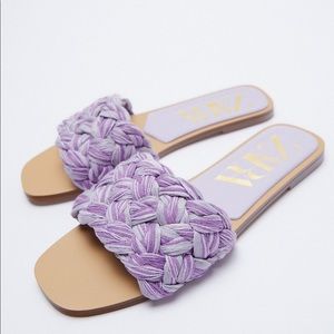 Zara Woven Raffia flat sandals in lilac